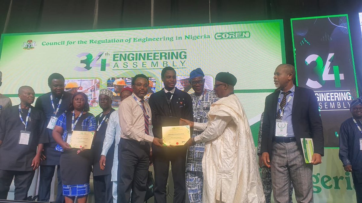 onyekamadumere's tweet photo. On June 20, I sat for a national engineering competition reserved for the Best Engineering Graduates across Nigeria.

I emerged Overall Best (1st Position). 
Honoured to receive the CODET Best Engineering Graduating Student Award at the 34th COREN Engineering Assembly. https://t.co/5ycqvIaLon