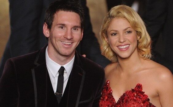 LokMarg's tweet photo. Shakira Celebrates Messi After Argentina's Triumph; Credits Antonela
#Shakira #LionelMessi #ShakiraCelebratesArgentina #ArgentinaDefeatEngland #Antonela #ShakiraMessi #FIFAWorldCup2026 #FIFASemiFinalVictory #argentina
https://t.co/FjBPcjGzSL https://t.co/mCrf2vSJlA