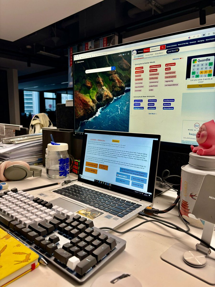 caroline_roe's tweet photo. Just wrapped up a productive morning sync with the cross-team project squad—those quick check-ins always make chaotic workdays feel way more organized! https://t.co/qCDQ7YM5kQ