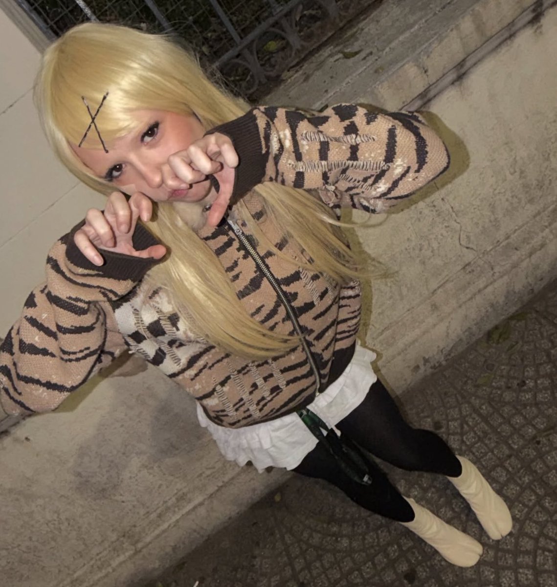Ghooost1n's tweet photo. KAWAII https://t.co/zJH8cVCj2I