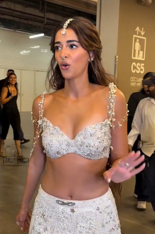 Actressfappinng's tweet photo. Ananya f*cking hot ahhhhh 🥵

Ufff my d**ck is gone now 💦 https://t.co/rZpKT8hsB8