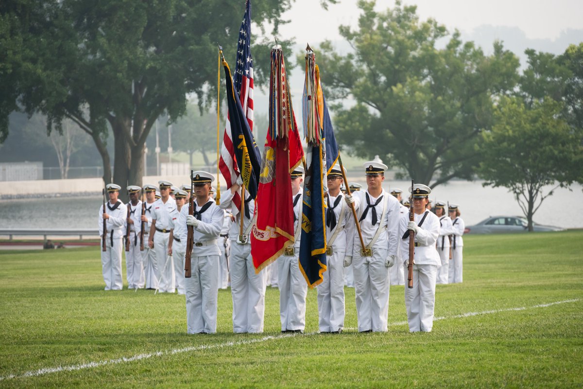 NavalAcademy's tweet photo. The Class of 2030 completed their first formal parade of Plebe Summer this morning. 🫡

Parades are a showcase of the discipline and teamwork we instill in our midshipmen and are a time-honored tradition. https://t.co/1M7Smusvxe