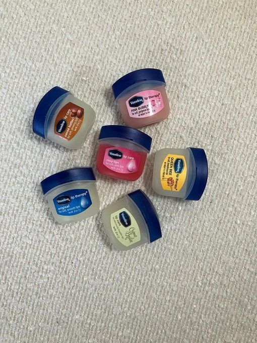 JhonCo_X's tweet photo. PRODUCTOS QUE TE AYUDAN A SER MÁS ATRACTIVO

1. Vaselina https://t.co/ywYhtOV7gF
