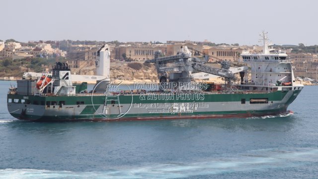 Shipguru's tweet photo. #salheavylift #chinesebuilt #HeavyLiftShip #IMKE #Entering #grandharbourmalta during her #maidencall with #Siwertell #ureashiploader bound to #Libya  as #deckcargo -11.07.2026 - https://t.co/nfgboxc3g3 - NO PHOTOS can be used or manipulated without our permission @SAL_Heavy_Lift https://t.co/qRCB5LWL38