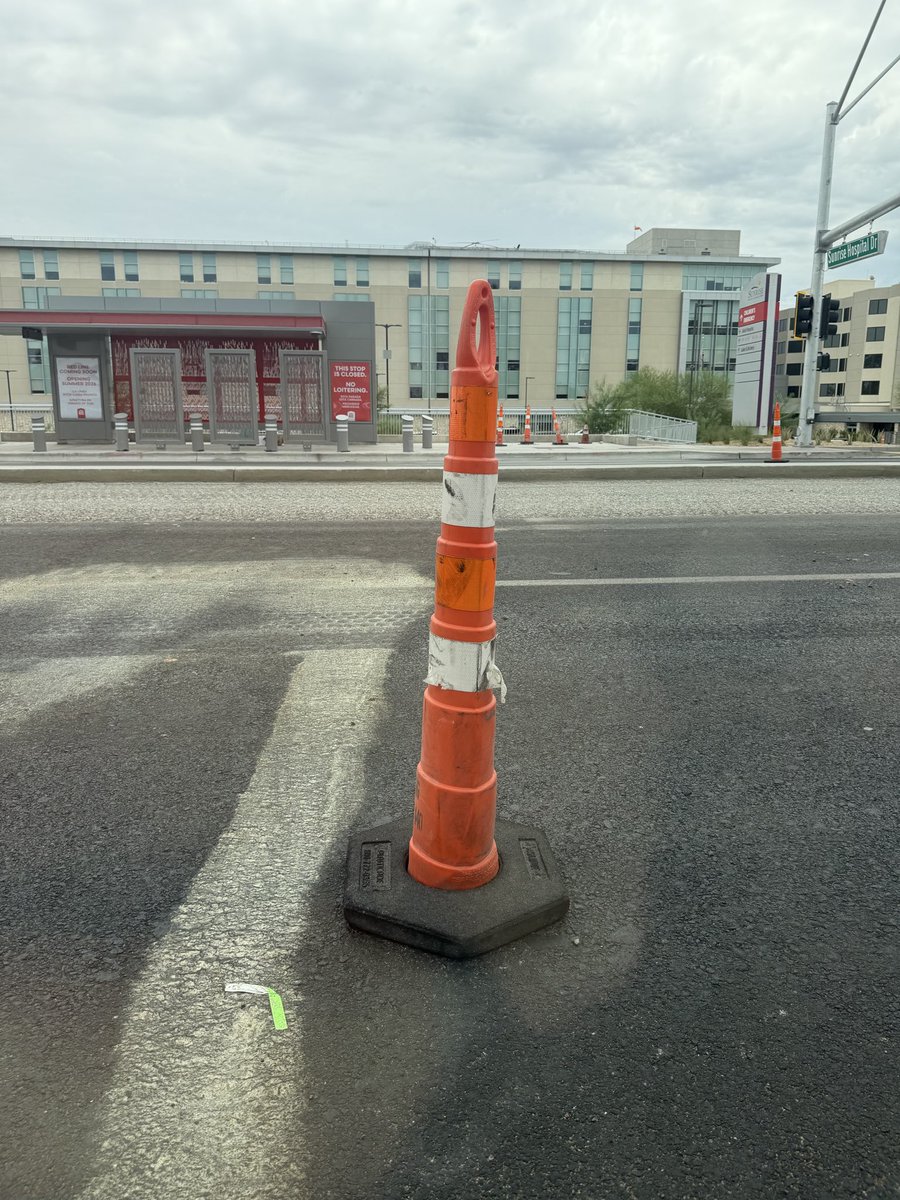 Keegs_theking's tweet photo. this is what all of Las Vegas looks like right now https://t.co/PB7qyHe0A5