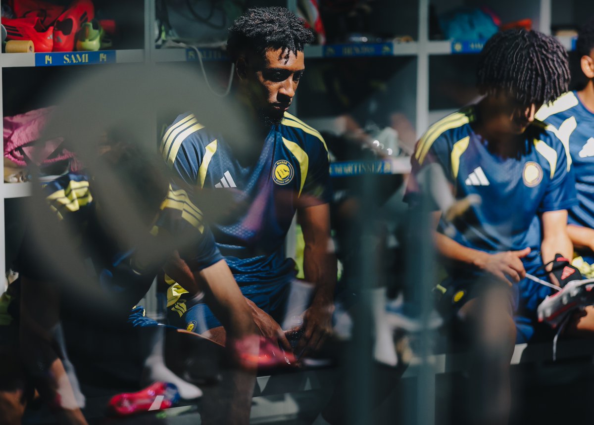 AlNassrFC_EN's tweet photo. Friday evening. Back to work 💛 https://t.co/oIHiF0Sd8f