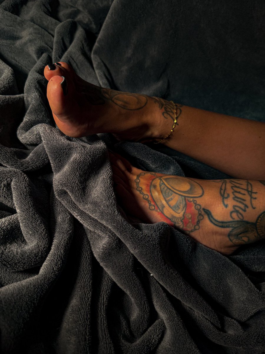 InkS0le's tweet photo. Between shadows.
#tattooedfeet https://t.co/cyINYjNYYY