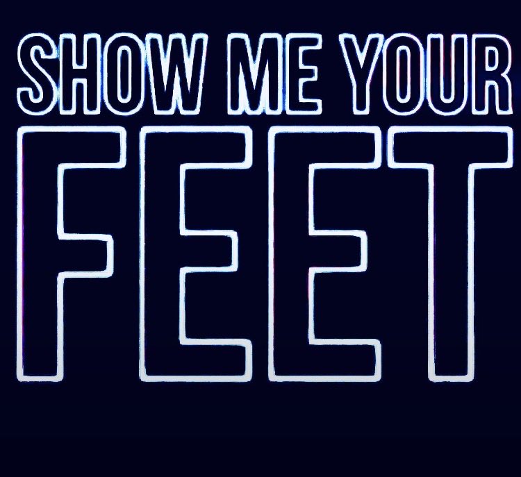 erwanft95's tweet photo. C’est le #feetFriday montre moi vos beau pieds #feetfetısh #feet #toes https://t.co/4WrvFkaedS