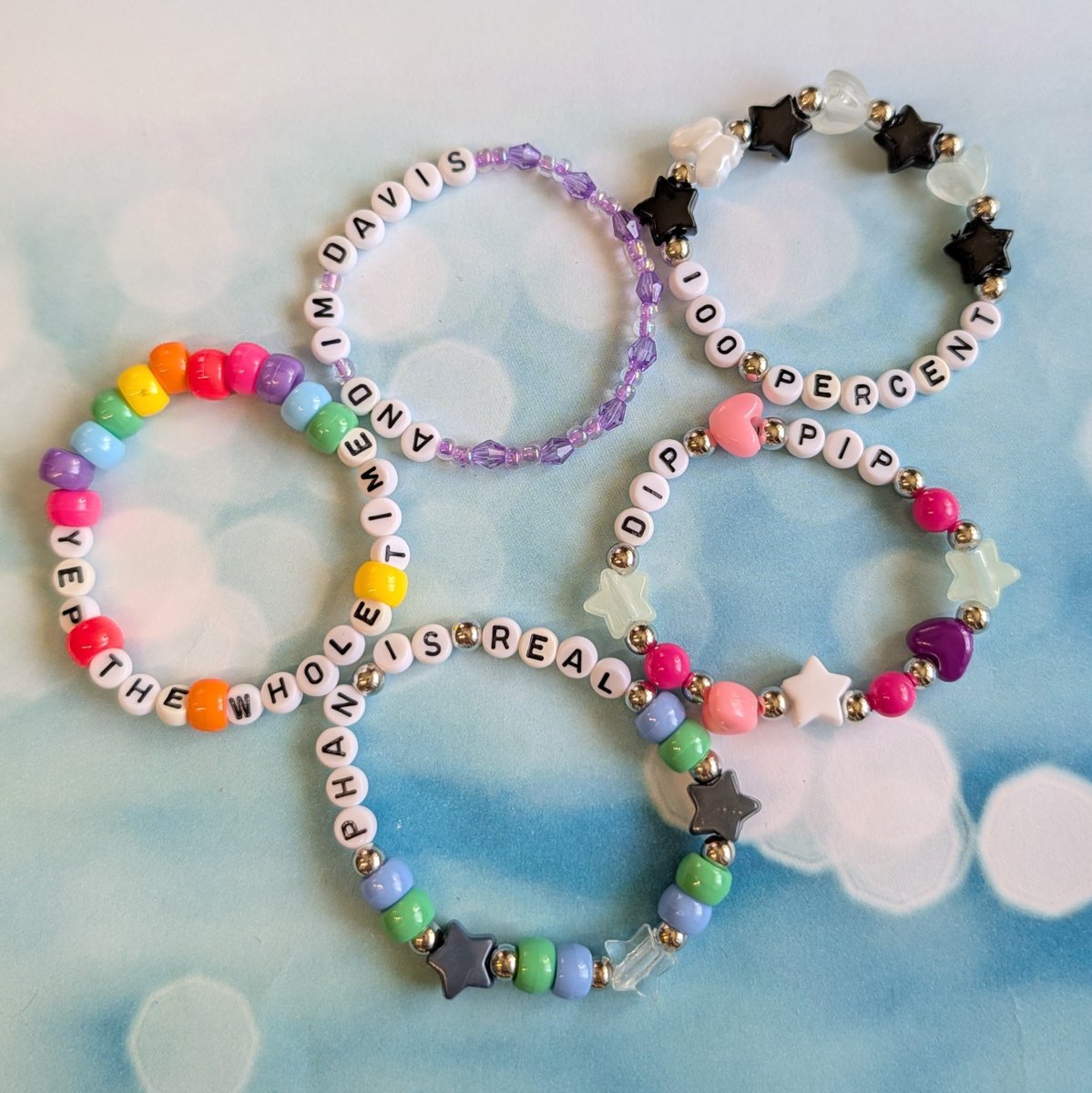 dogwithanipad's tweet photo. Hard Launch tour bracelets (and everything else in my shop) 25% off until July 25 💜 to help pay for my dog's latest vet appt &amp; arthritis meds!
https://t.co/03xyupji0B https://t.co/HjzYvLPHKU