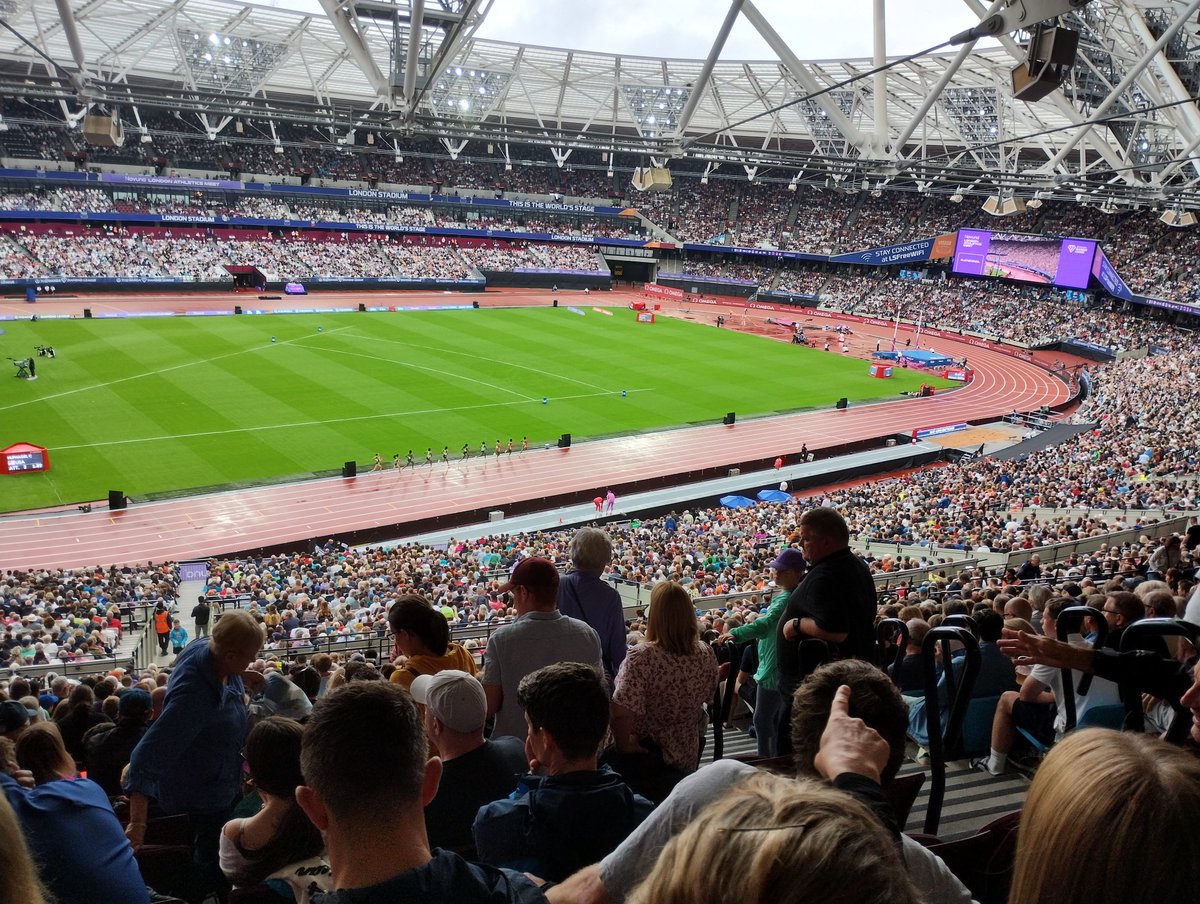 BASCSupporters's tweet photo. Excited about the London Athletics Meet on Saturday?

Come join top notch athletics chat with the nation's supporters club at our stand on Stadium Island ⭐

Complementary refreshments available for current and new members 🍵🍪

📸 British Athletics Supporters Club https://t.co/zjXldy5CMk