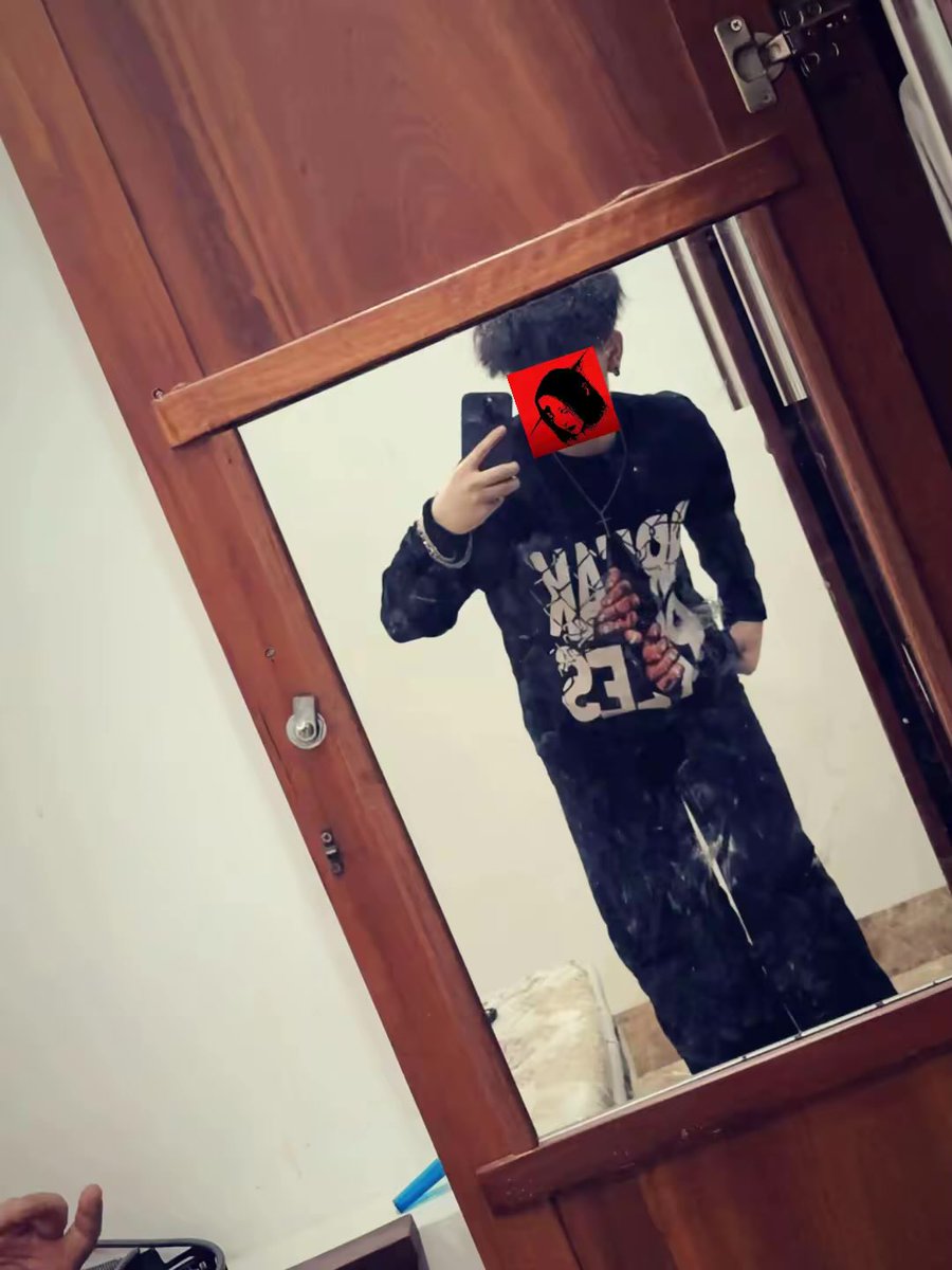 DaggKhoaacuto's tweet photo. up chơi chơi thoi có chj nào thic ib em🤷🏻‍♂️🤷🏻‍♂️🤷🏻‍♂️ https://t.co/fRRAeZJIws
