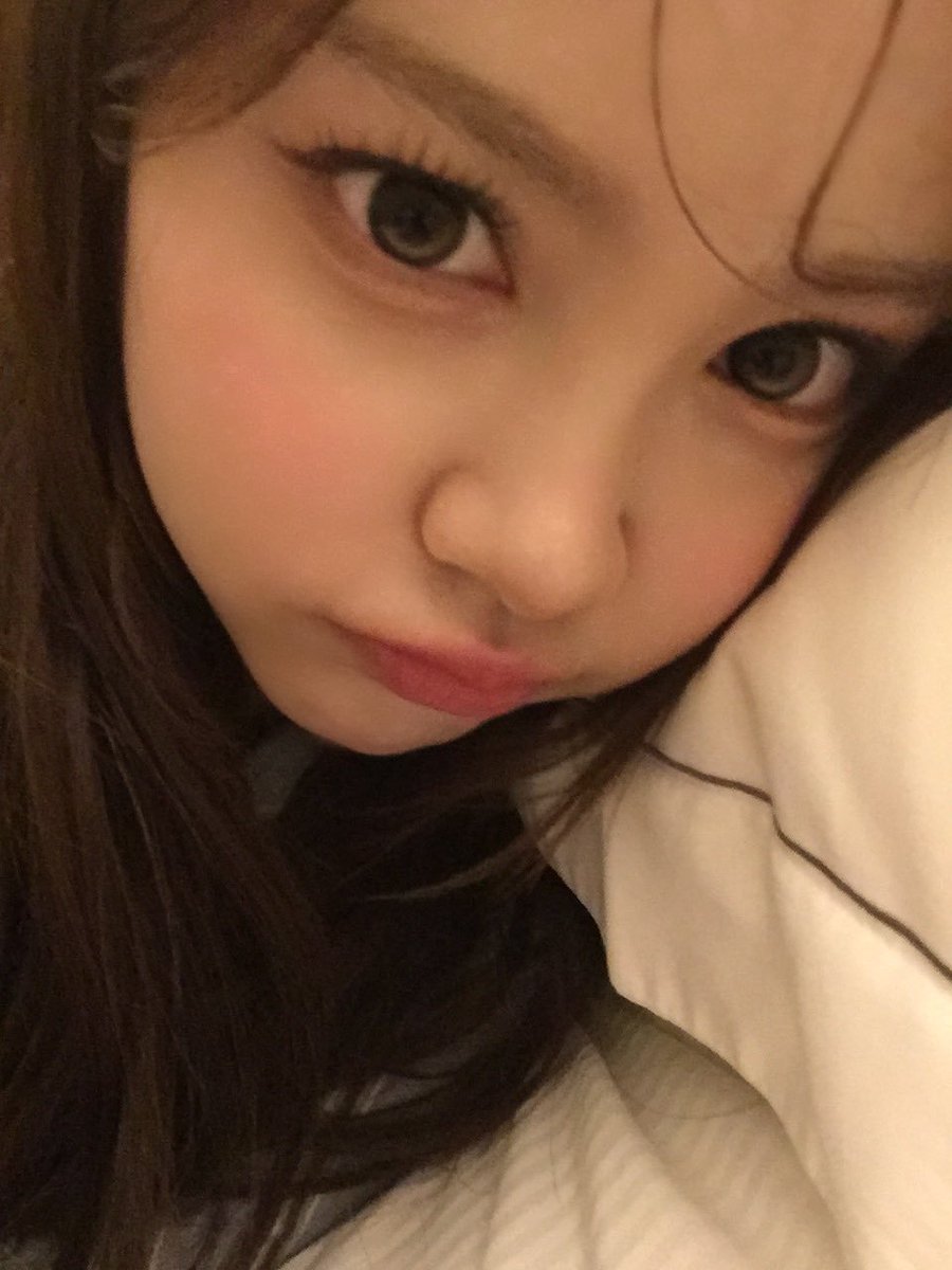 fawnyuha's tweet photo. my aegi 🤏 https://t.co/tV3KMsVSL6