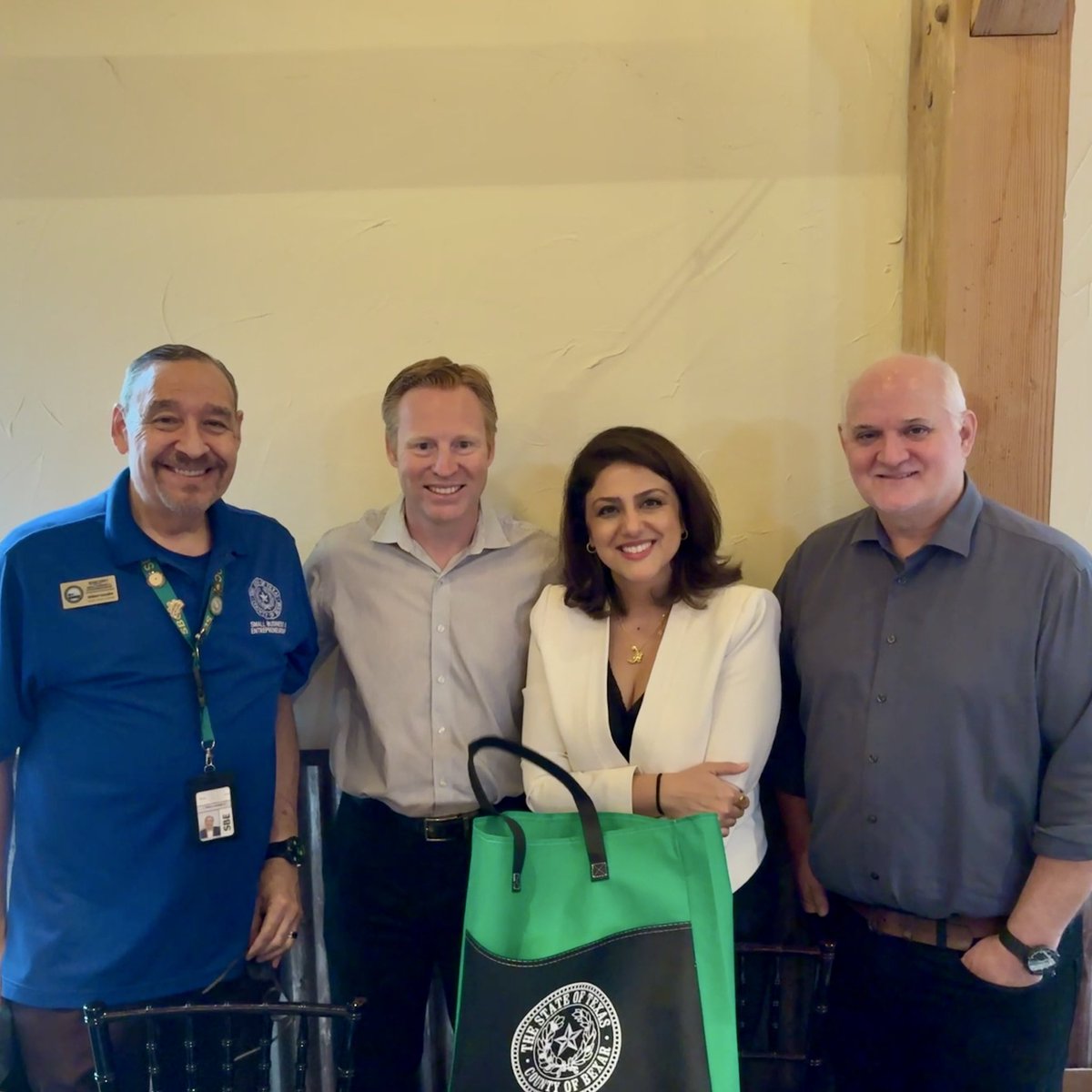 smwbe's tweet photo. Our Supplier Engagement &amp; Contract Compliance Specialist, J. Gilbert Candia II, attended the Architect/Construction/Engineer (ACE) Fair at the Magnolia Halle event space! 🏛️🛠️

#BexarCounty #SBED #SLOVBE #SBOC https://t.co/xzHmNVDDpf