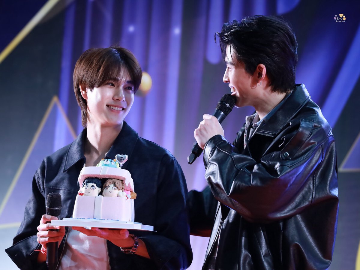 snowbluebu's tweet photo. แล้วนี่อิจฉาปอนด์มากที่ฮีมีภูวินเป็นของตัวเอง ㅠ ㅠ https://t.co/1B5zSdG2n4