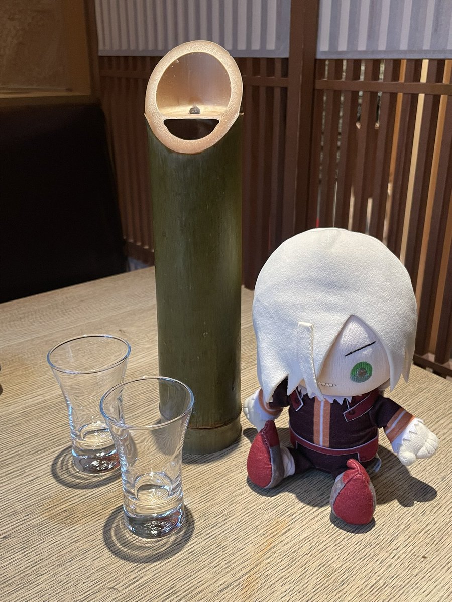 fujya_ko's tweet photo. 金沢旅2日目〜！
東茶屋街を軽く散策して飲食店でひたすら喋る！　これもう次回から観光のターン要らないなw
最終のサンダーバードで無事帰宅。
楽しゅうございました！！！ https://t.co/ApjYfTDJQV
