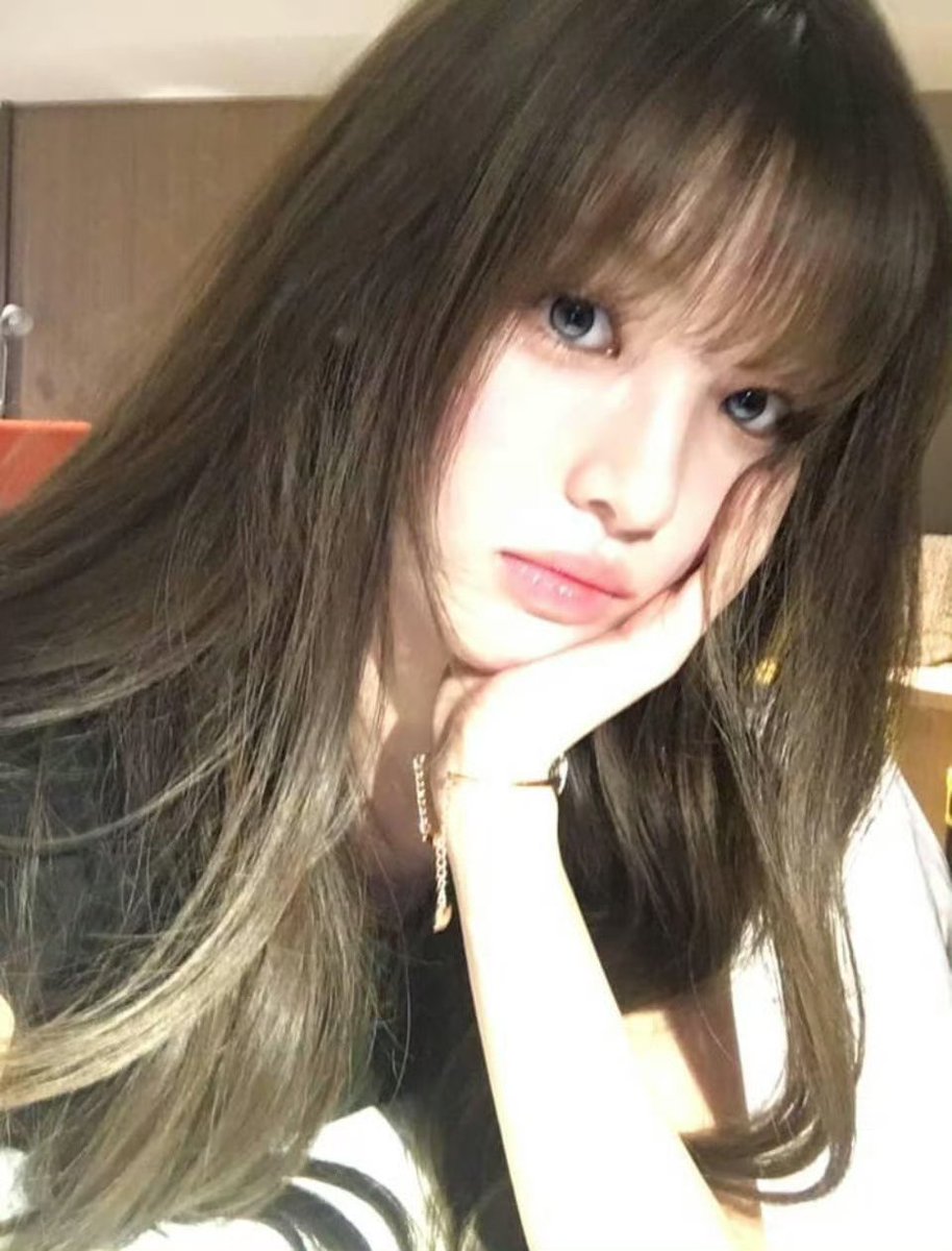 Dongniii_'s tweet photo. 1819 &amp; 2021 vibe🤤 https://t.co/wOSOiGFIqG