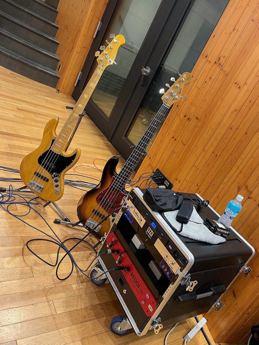 Igo_Bass_'s tweet photo. 本日は劇伴rec→歌物recの二本立て！ https://t.co/UXTtxXYoOc