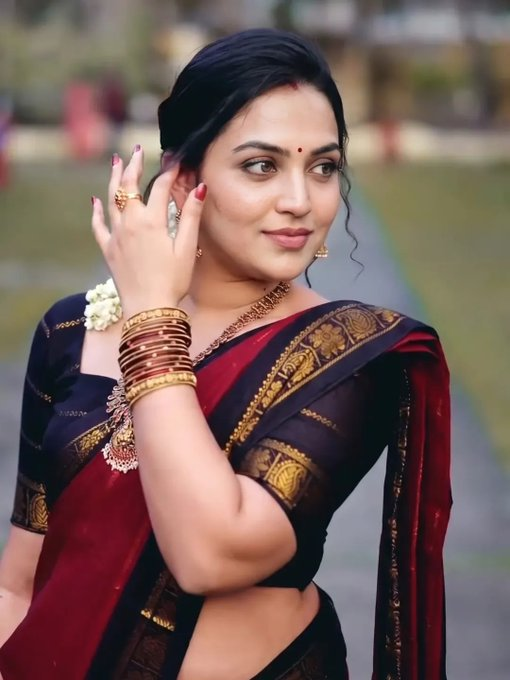 Mounikaa29's tweet photo. Meera
#Meera https://t.co/17WCtf6qXl