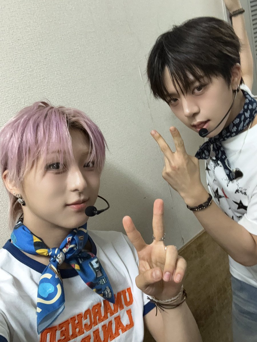 noueraglobal's tweet photo. [📸] 260717 | B.STAGE UPDATE | #MIRAKU

With the members 📸📸📸
(1/3)

🔗 https://t.co/TLfsRd3jfm

#NouerA #누에라 #ヌエラ #미라쿠 
#exe https://t.co/vu4xh2TdCv