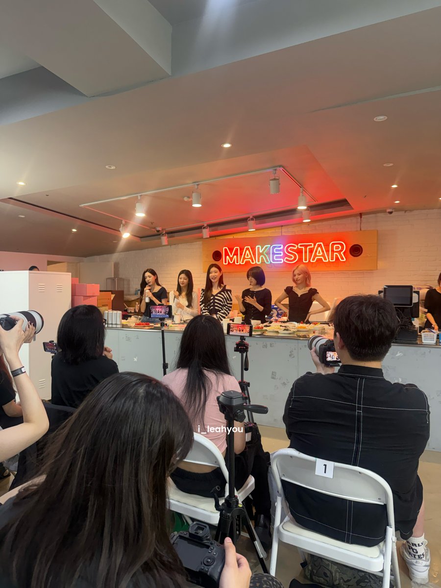 i_leahyou's tweet photo. ✈️🎂แชร์ประสบการณ์เข้าร่วม Special Event กับ ITZY ที่เกาหลี

ครั้งแรกของเราที่ได้เข้างานปิดที่เกาหลี ที่ไม่ใช่คอนหรือมีต ได้คุย 1:1 กับทุกคน🥹 มุ้แงงงงง https://t.co/9Jm5MTIQUP