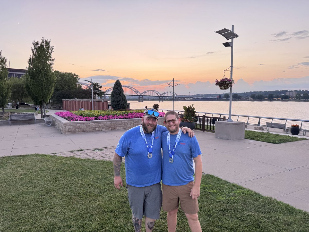 qccorpgames's tweet photo. Division 1 Bags
🥇Arconic
🥈Crawford Companies
🥉Modern Woodman of America https://t.co/ZZ6NsmMPxR
