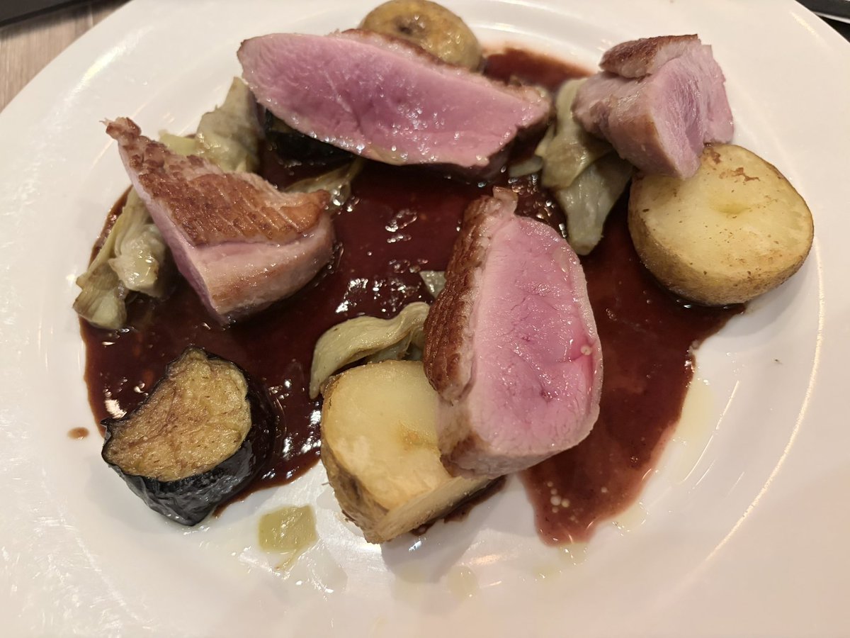 rill388688's tweet photo. 華金🥰 https://t.co/OrLdz1CHFN