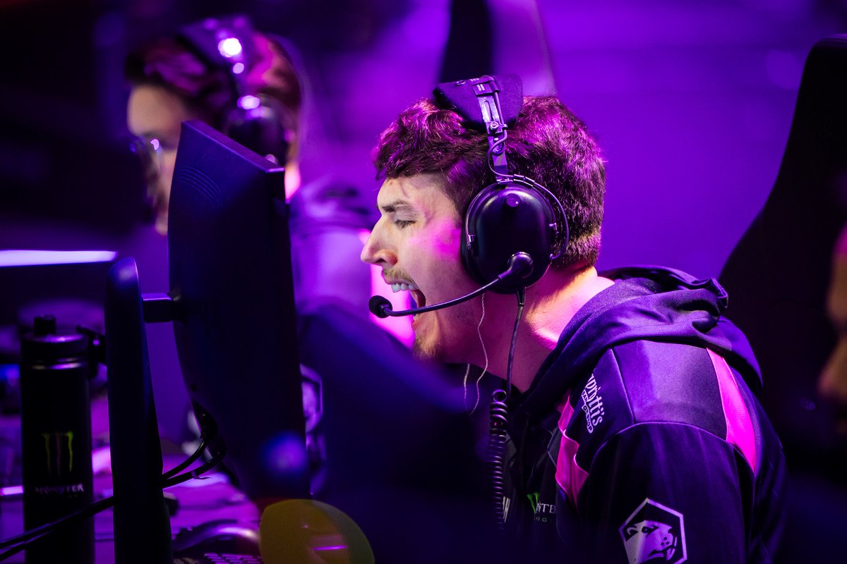 CDLFrance's tweet photo. 🗓️ Jour 2 | #CODChamps

Au programme ce soir : 
• 21h00 @TorontoKOI vs. @MiamiHeretics 
• 22h30 @G2CDL vs. @LAThieves 
• 00h00 @FaZe_Vegas vs. @Riyadh_Falcons 
• 01h30 @ParisM8 vs. @OpTicTexas 

#CDL2026 https://t.co/iN0cc76Jed