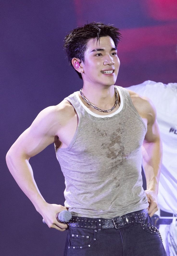 hiwphuchaii's tweet photo. โฟร์ทค้าบบ https://t.co/1CjB1GyMER