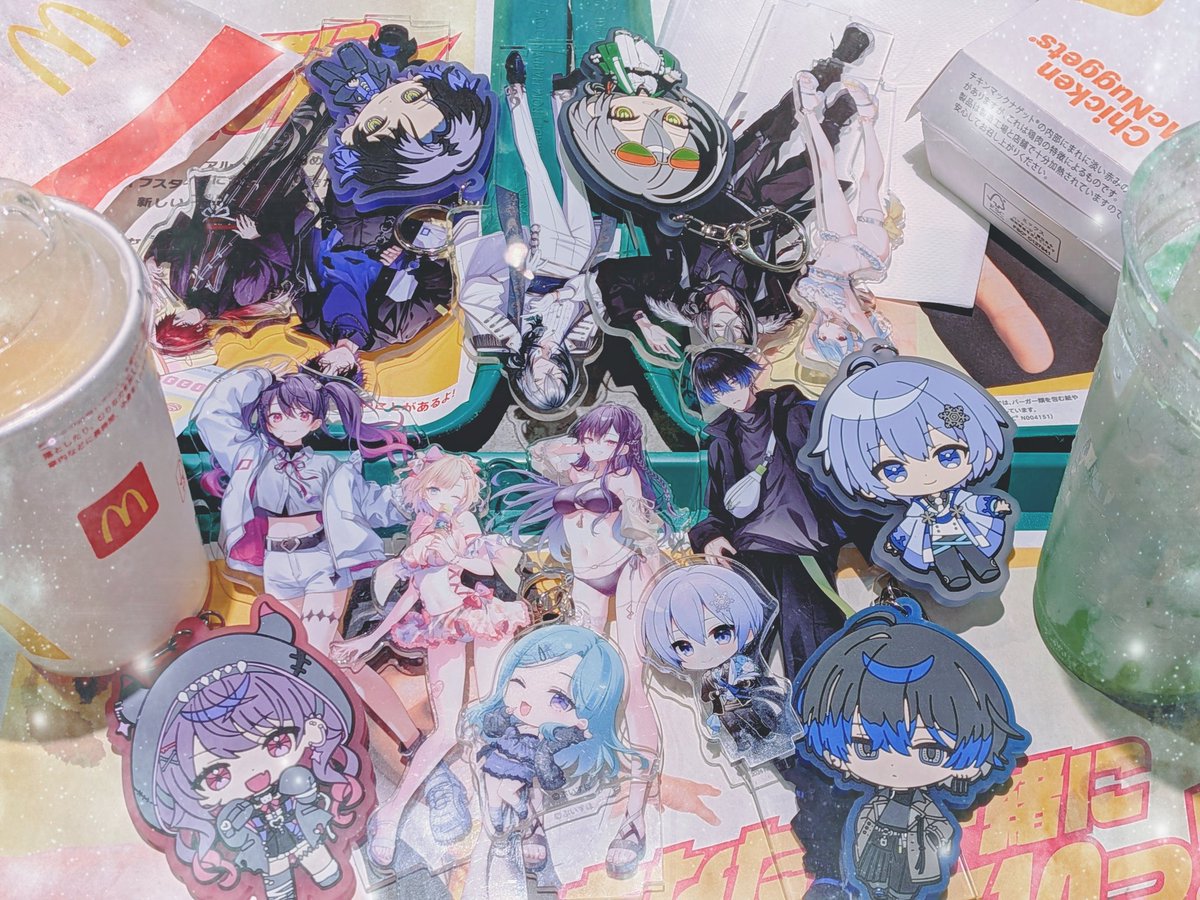 0808_miiao's tweet photo. ファンミぶりだったり初めましてだったりでしたがたーーっくさんお話出来て楽しかったᶻ𝗓♡ https://t.co/CrA5u2kFiZ
