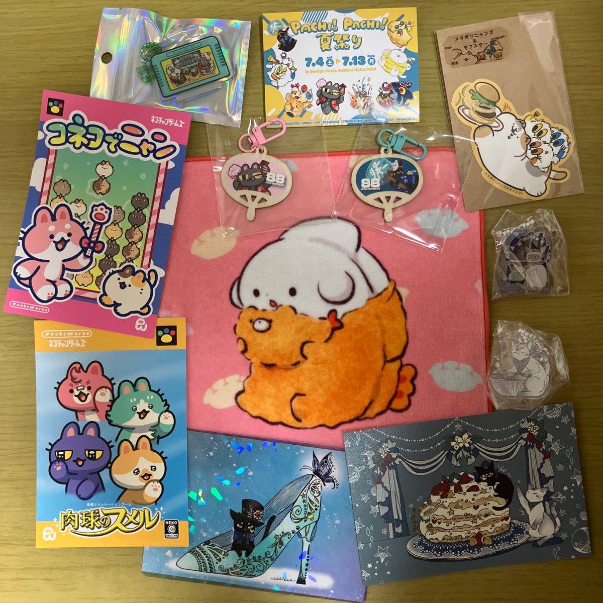 iriaria22's tweet photo. #pachi_pachi
夏祭り

終わってちょっと経ちますが💦
購入品をお写真撮ったので〜

好きなクリエイターさんばかりで、
もっとあれもこれも欲しかった‼️
ニコニコ現金払いがスッと出来る大人になりたいw

でもまた開催されるの楽しみにしています😸 https://t.co/dLXoEfK4my