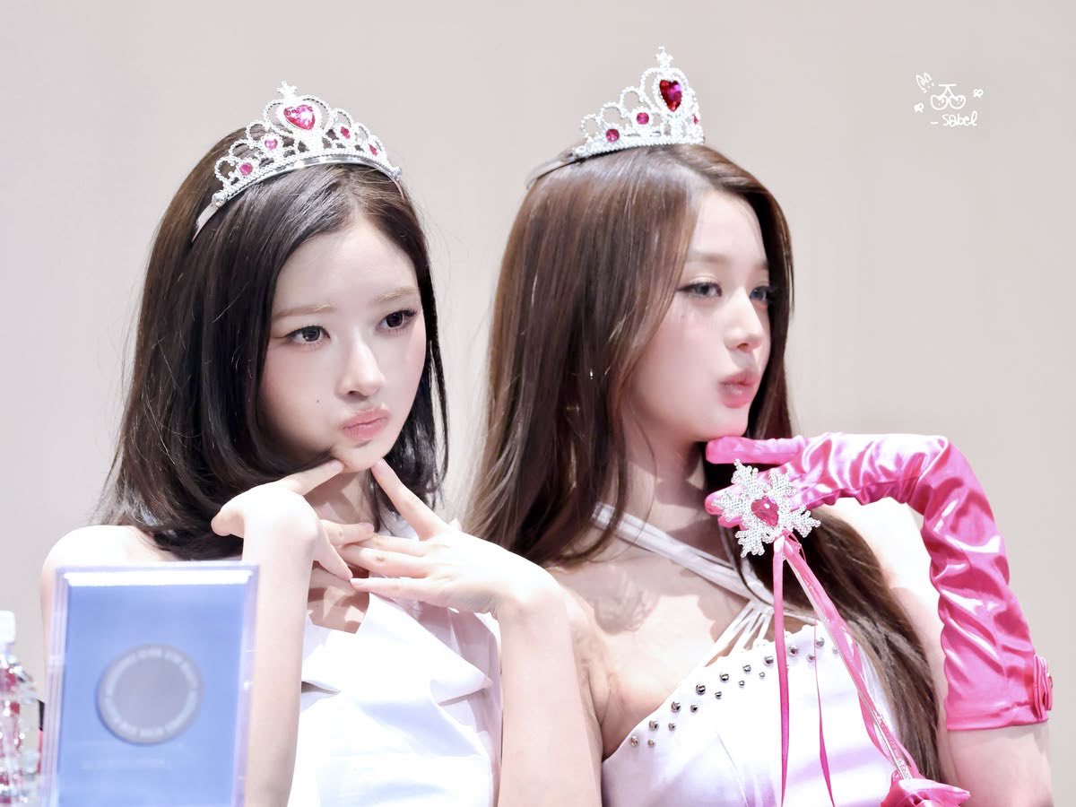valetninegirl's tweet photo. the princesses of ive ˚₊‧꒰ა 🎀 ໒꒱ ‧₊˚ https://t.co/zXlkU8ajxt