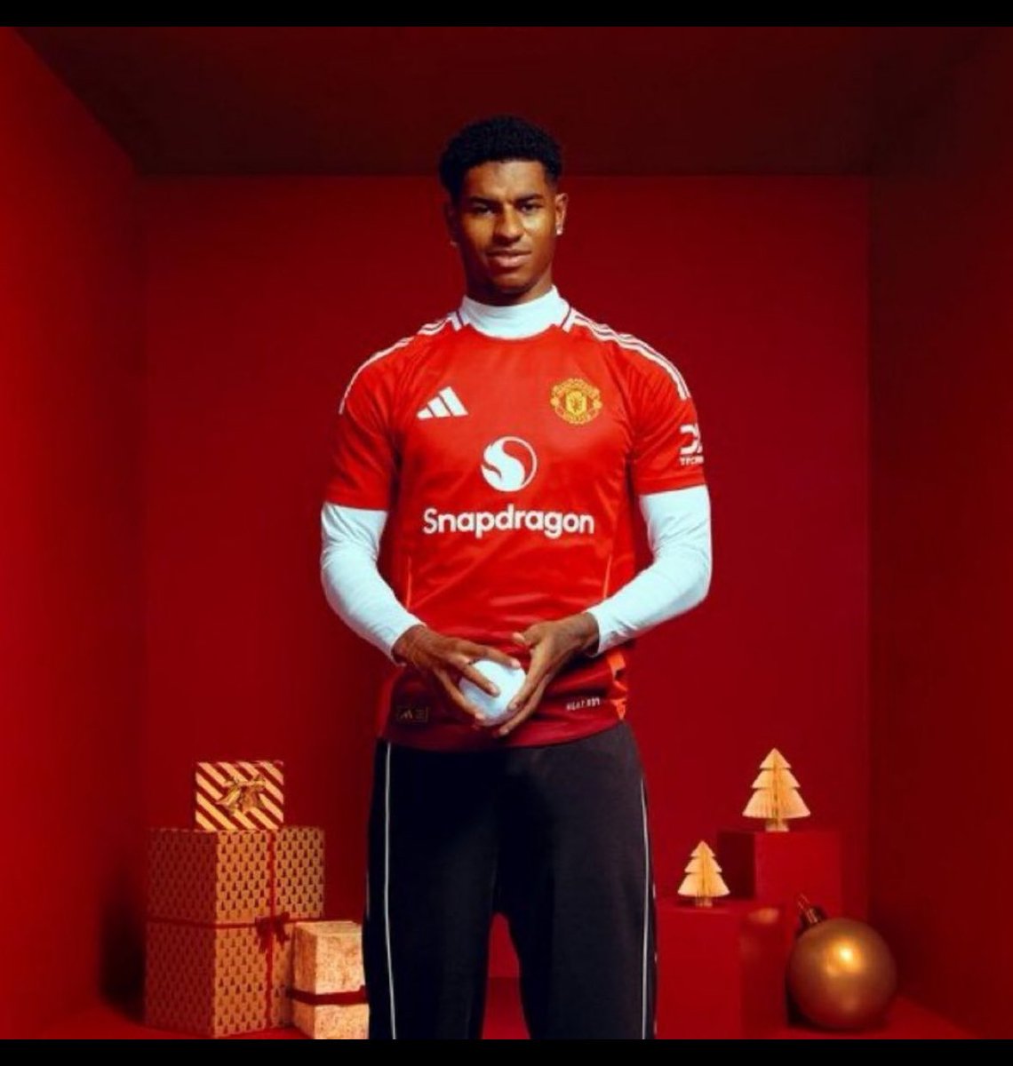 badasskachii's tweet photo. Stages of grief for Rashford haters:

DENIAL: Rashford is never coming back to Manchester United, let it go, he’s a bum. That Barcelona league title was a fluke. He’s finished at the top level. 

ANGER: I am so sick and tired of you guys always hyping Rashford. He went to Aston Villa and Barcelona and they didn’t sign him. Get him out of my club permanently!

BARGAINING: If Rashford can reduce his wages and accept he’s not a starter and start tracking back then he might be a good option to have. 

DEPRESSION : He should leave. Bringing him back to the team will be toxic. He has history to forming a caucus in the dressing room that disrupt the team harmony. He's not needed.

ACCEPTANCE: I didn’t want him back because of the toxic relationship he has with the fanbase , any wrong move or bad performance fans will just pile on him but the team is in a good place right now, lots of good vibes and we need depth for competition. Hope things work out. There are not much winger options in the market better than him regardless.