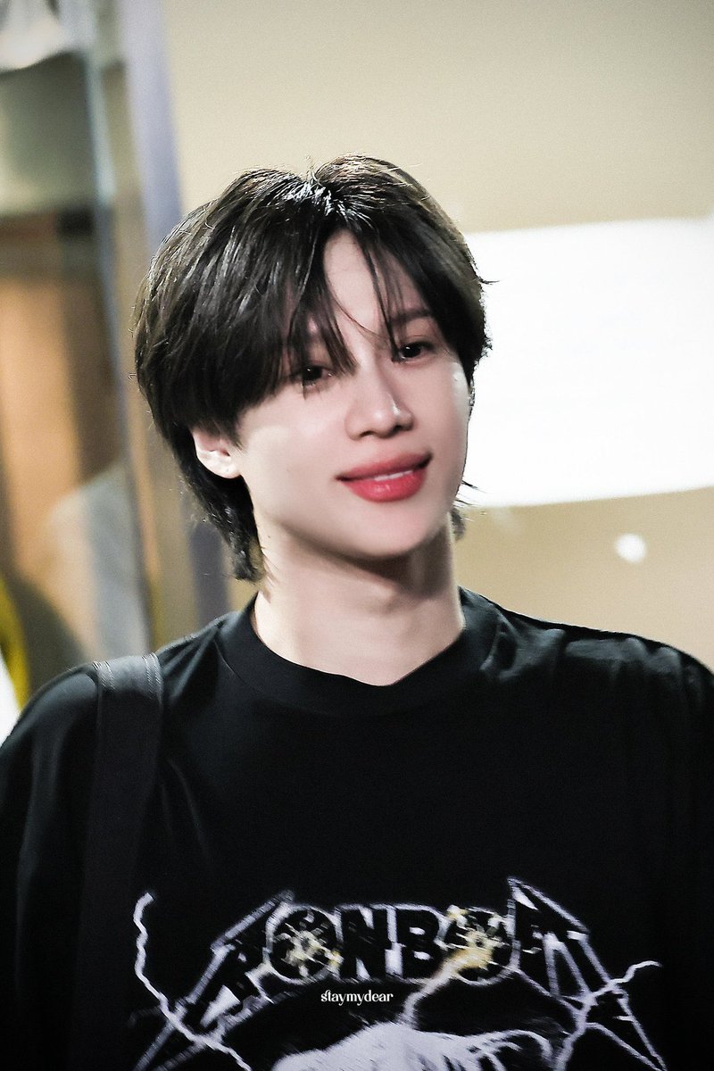 SHINee_world_hy's tweet photo. #여름에피어난_태민이의계절
#HAPPY_TAEMINBDAY https://t.co/FpJj7zjLkG