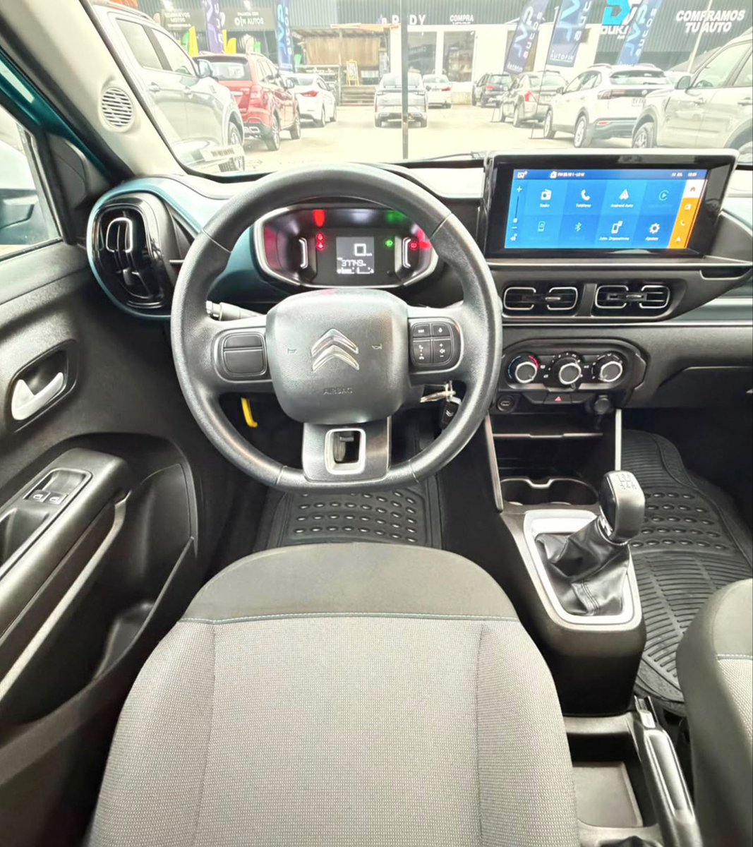 JvpAutos's tweet photo. ✅CITROEN C3 
✅Versión: 1.2
✅Año: 2025
✅Kilometraje: 37.800
✅Mecánico
✅Bencina 
✅Color: Azul Spring/Blanco
✅Mandos al Volante 
✅Aire Acondicionado 

✅Valor: $8.990.000.-
#citroen #viral https://t.co/MjV4yIiQUc