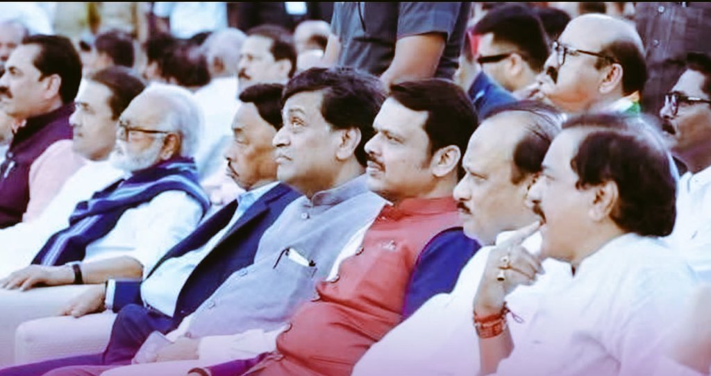 VigilGuy's tweet photo. @deogaonkar_v 🤣🤦😎 फेकाफेक हे तुझ्या अंगठा छाप बाप फेकेंद्रभाई मोदी शाहचा जन्मसिद्ध अधिकार आहे की... 
काल ज्यांना संघोटे चड्डीराव शिव्या घालत होते आज तोंडा*तून लाळ गळायला लागली आहे की. https://t.co/epSQvOpA5q
