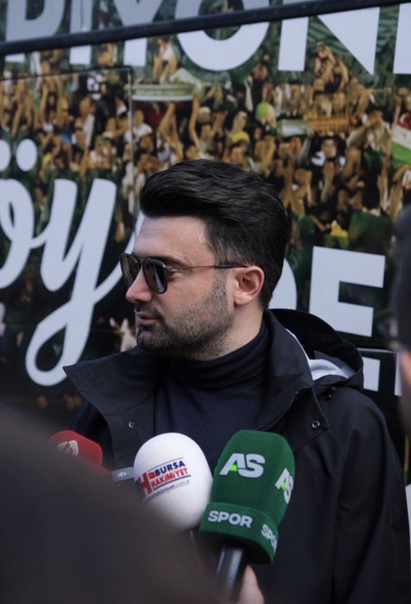 ereen1963_'s tweet photo. @BursasporSk ÇOK BÜYÜKSÜN ÇOK https://t.co/sME5Sch1fU