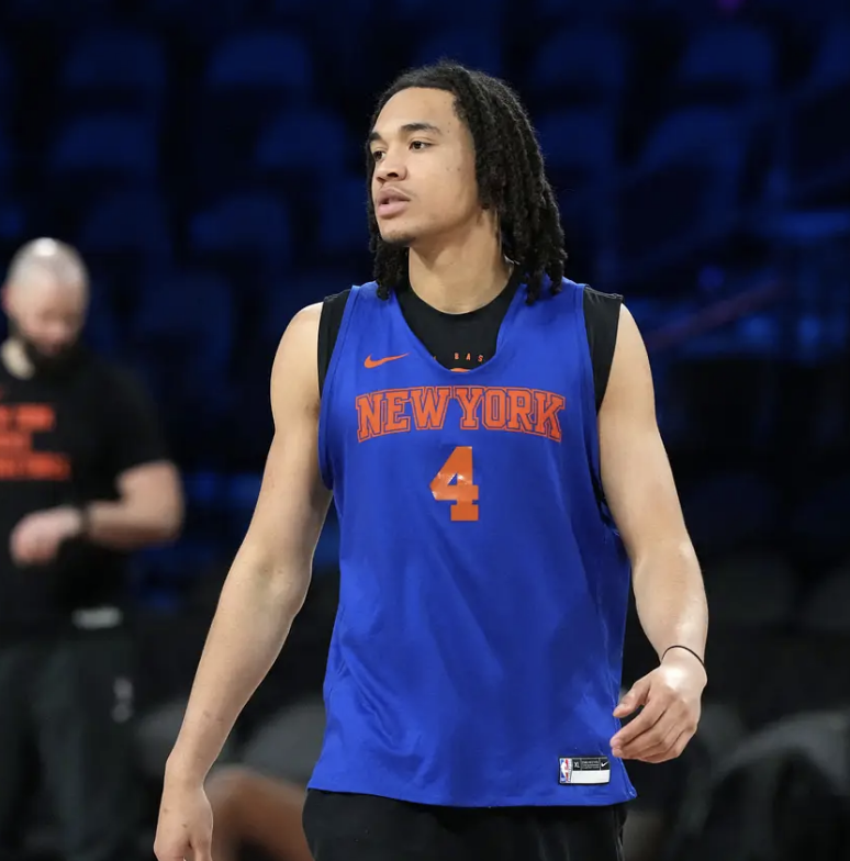 TommyBeer's tweet photo. 🚨 New Words 🚨

Dadiet’s Summer League Woes Continue
​
Unless things change dramatically, Dadiet’s most realistic value to the Knicks may ultimately be as matching salary in a larger trade package at February’s deadline...

📬 Freshly Delivered to Inboxes 📬

https://t.co/rZ5XGpDLxX