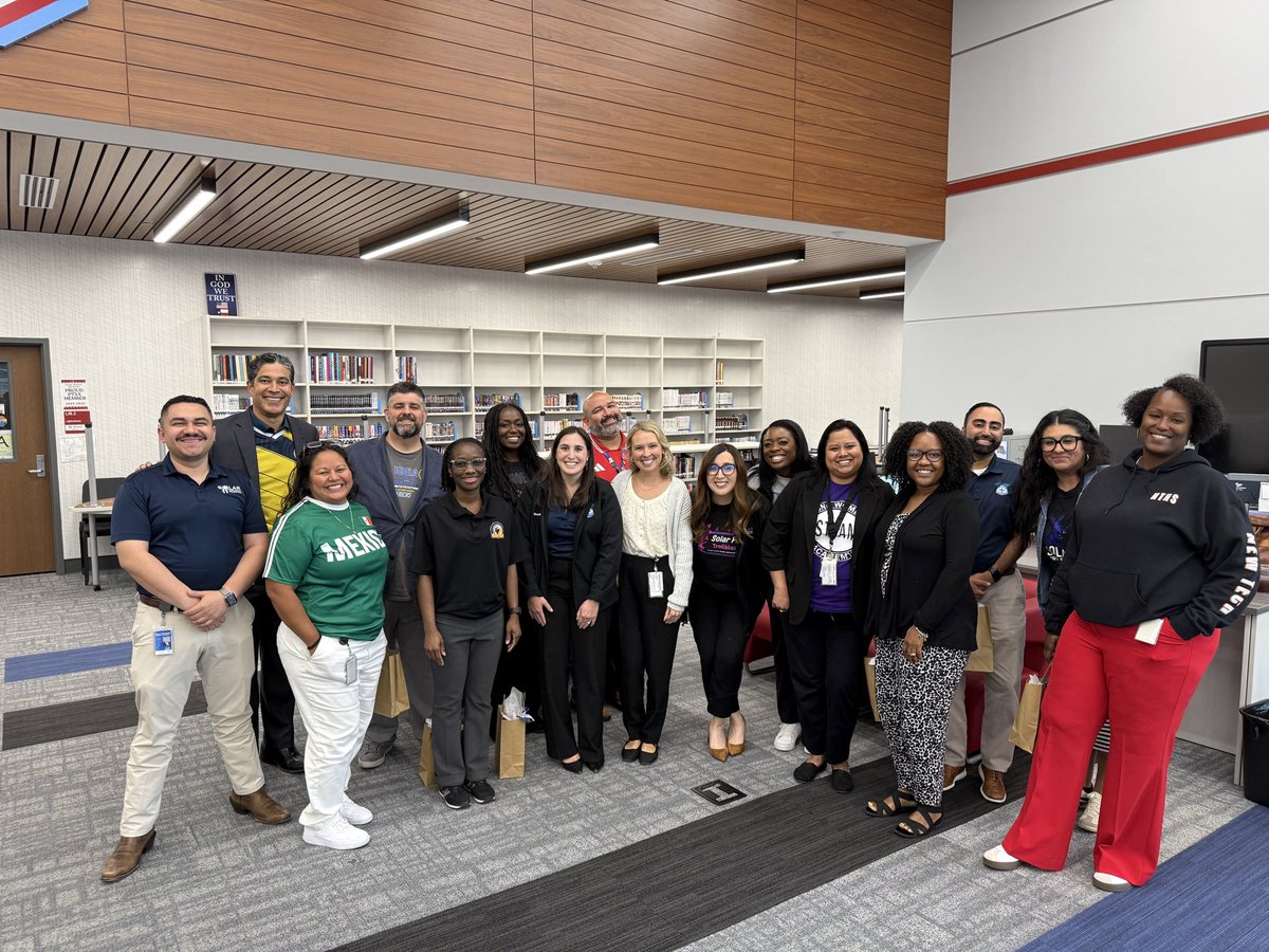 DrGplus1's tweet photo. Ready to implement our Blueprint for Excellence with this incredible team of leaders. Excellence is an attitude! @SolarSTEAMGirls @PQ_Global_Prep @plprepatjwray @CityLabHS @NorthLake_ECHS @GarciaWDSS @SolarPrepBoys @NewTechDISD @HybridPrep @DISDBiomed @YWSALadyJags https://t.co/0KM1p9gI1O
