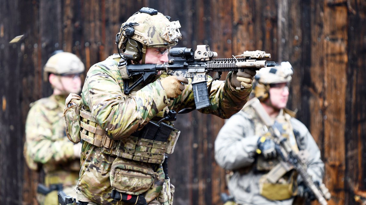Remnantize's tweet photo. 10th Special Forces Group (Airborne) https://t.co/r9EO6DgG1E