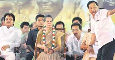 gajabhauX's tweet photo. याला पाया पडताना मी पाहिले आहे 

@NiteshNRane https://t.co/DwaQ2QXMZV