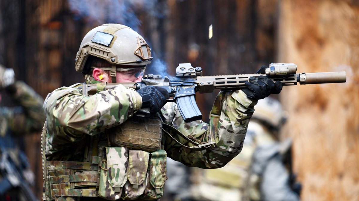 Remnantize's tweet photo. 10th Special Forces Group (Airborne) https://t.co/r9EO6DgG1E
