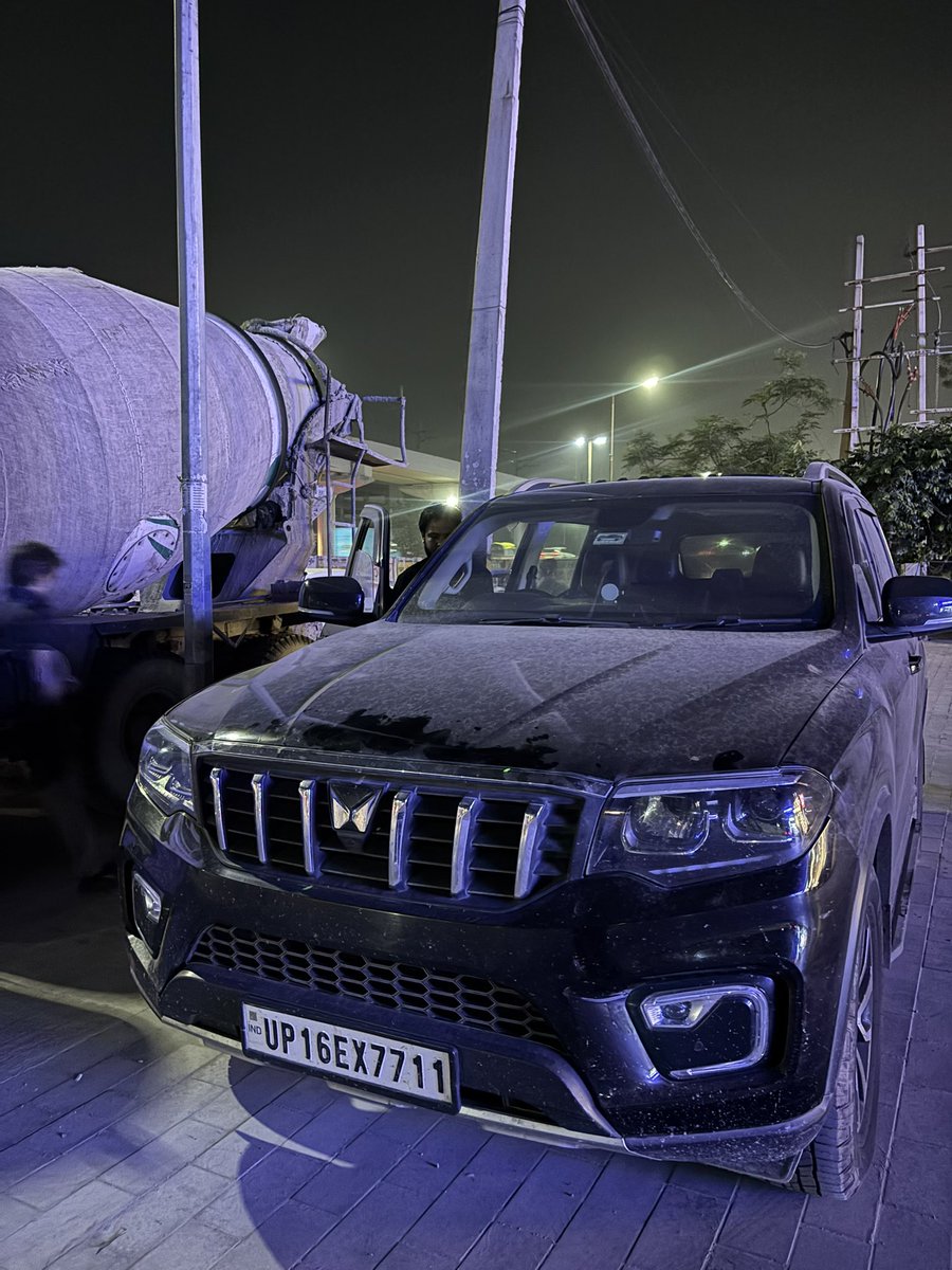 divyansh_dc_'s tweet photo. This is what we expect after paying 28 lacs .. this is Scorpio N Z8L stuck at the middle of the road third time in the year .. we were with our family and this happend , who’s taking accountability?
Please never buy Mahindra product.
@anandmahindra @Mahindra_Auto @MahindraScorpio https://t.co/nJJOReWSxj