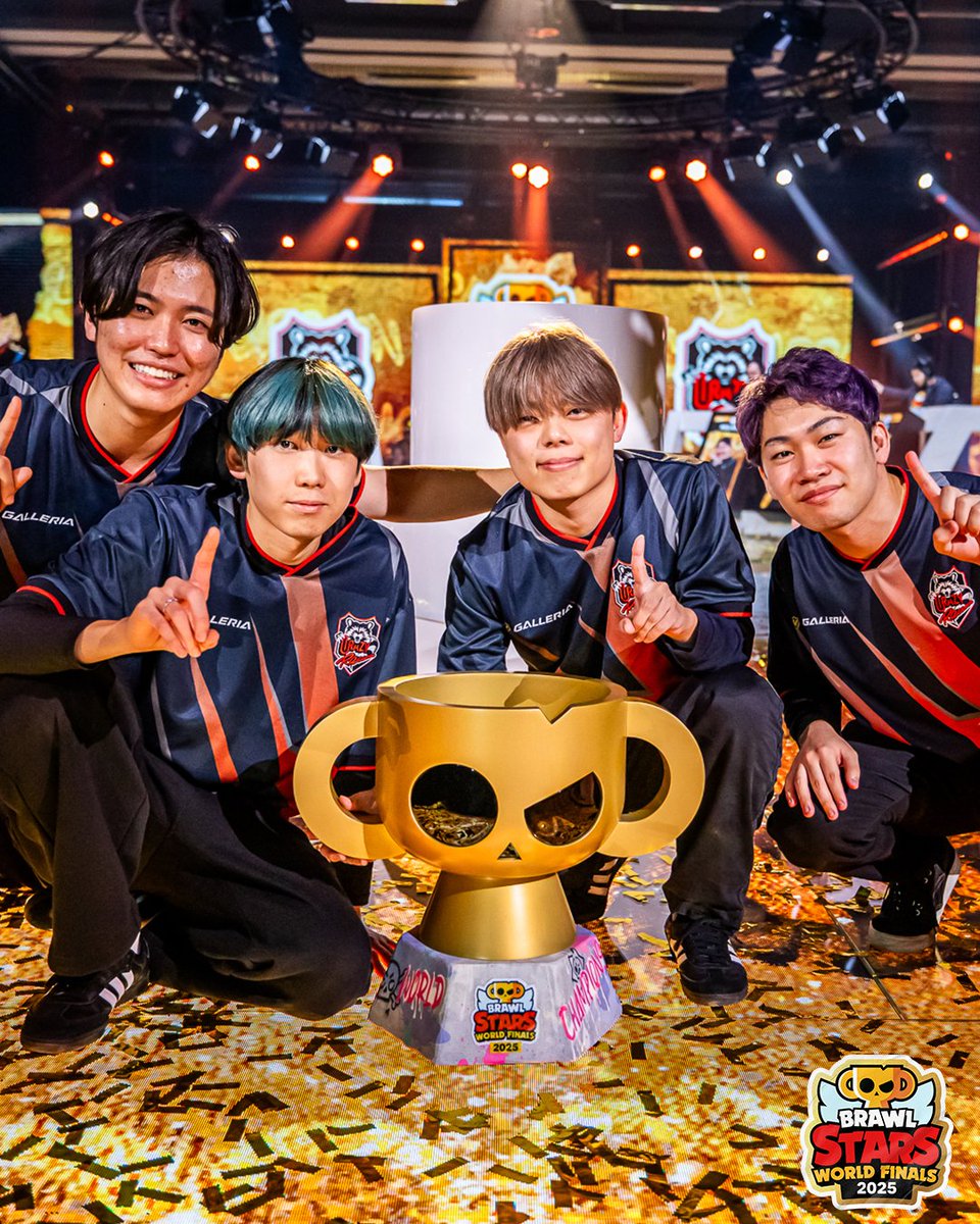 Brawl_esports's tweet photo. East Asia returns to LAN with tomorrow's July Monthly Finals 🏟️

In the meantime, enjoy some memories from previous events 📸✨

#BSC26 https://t.co/EUGp0ULhUZ