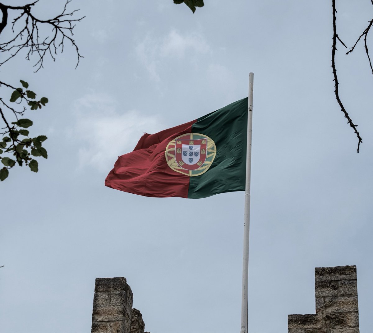 questiona_te's tweet photo. 🇵🇹 | Acaba de ser definitivamente aprovada a lei em Portugal que proíbe a utilização das burkas em espaços públicos.

Portugal entra nos países mais anti-islão da Europa. https://t.co/m7b6knSPeO
