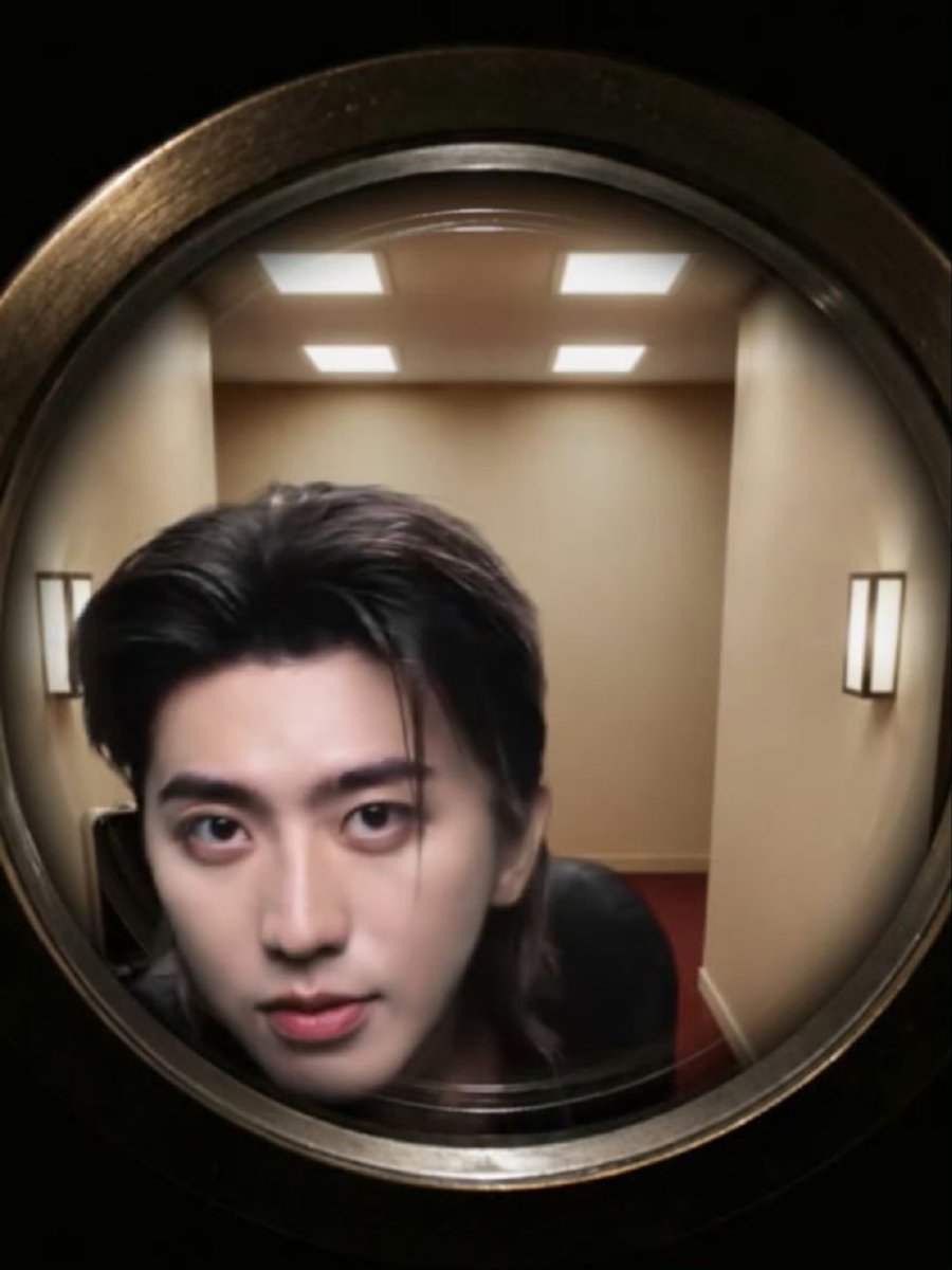 KUN_YY0382's tweet photo. The footage has full cinematic vibe. We start summer matches from this peeking view, join KUN in the new season to gain rewards and passion on the battleground.

Erangel Subzero x KUN
 #KUN #PUBG #KUNxPUBG @kun_officialx @PUBG https://t.co/tXs48hL7HX