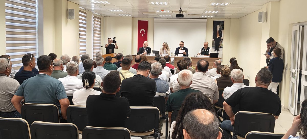 dsi_2_blgmd's tweet photo. 📍Menemendeyiz.

📍DSİ 2. Bölge Müdürümüz Hüseyin Koray Bilgi, Menemen'de Menemen Kaymakamımız Sn. Vedat Yılmaz, Menemen Belediye Başkanı Sn. Aydın Pehlivan ve AK Parti İzmir Milletvekli Sn. Ceyda Bölünmez Çankırı ile  ilçe de görev yapan muhtarlarla biraraya geldi. https://t.co/8US5pWbGH6