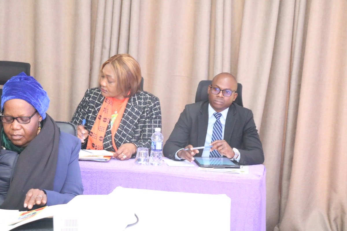 UNFPA_Zimbabwe's tweet photo. Menstrual health is a matter of health, dignity, education and human rights.

UNFPA today joined the @ZNFPCOfficial and the @MoHCCZim for a Menstrual Health Management Advocacy Workshop with members of parliament.

The workshop brings together key stakeholders to strengthen advocacy, dialogue and collective action to ensure that women and girls can manage their menstruation safely, with dignity and without stigma.

Together, we are working to break the silence, challenge menstrual stigma and advance a Zimbabwe where every girl and woman has access to the information, products, services and supportive environments needed to manage menstruation with dignity.

#MenstrualHealth #MHM #EndPeriodPoverty #HealthAndDignity #UNFPAZimbabwe