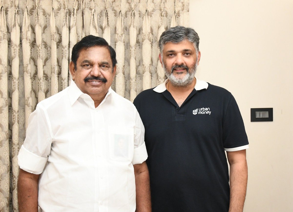 VasanthLakshman's tweet photo. A very casual visit turned into a memorable day. 

Never expected to meet @EPSTamilNadu today, really a very simple and down to earth leader. And easily accessible leader as well. 

Have heard people say this, but realised it today in person. 

He is definitely making a comeback from the backstabs and people who cheated him. But definitely a determined and committed leader.

You really don’t need to know anyone, if the time to right you can actually go and meet him. 

A dream come true for me after a very long time…