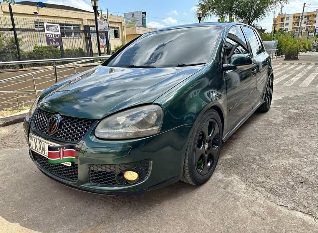 Quancho8's tweet photo. For Sale
2006 VW Golf GTI MK5

▪2000cc Turbo Petrol engine
▪Manual gearbox.
▪225/40R18 wheels 
▪Front wheel drive
▪Speedometer 300 km/h
▪Bucket Seats
▪Reverse camera

💰795,000
☎️0745097573 https://t.co/RU6KqgfRGr