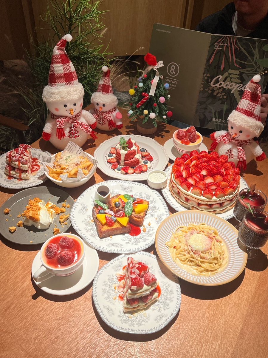 sggs193849's tweet photo. Spent a cozy Sunday baking with my little one—flour on the counter, cookie crumbs on our laps, and even a few lopsided treats that taste like pure love. This is the good stuff. https://t.co/G2guqD6Vhx